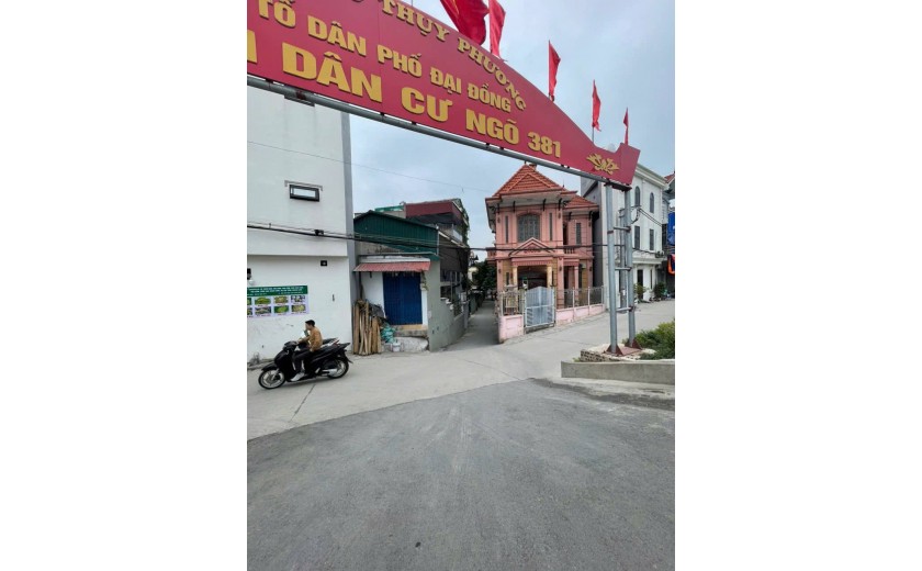 SIÊU PHẨM THUỴ PHƯƠNG BẮC TỪ LIÊM - NHÀ MỚI KÍNH KOONG SỔ ĐẸP NỞ HẬU 10M RA Ô TÔ  318.18